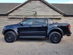 FORD RANGER 2.0 EcoBlue Raptor Double Cab Pickup 4dr Diesel Auto 4WD Euro 6 (s/s) (213 ps) - 924 - 32
