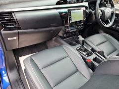 TOYOTA HI-LUX 2.8 D-4D Invincible X Double Cab Pickup 4dr Diesel Auto 4WD Euro 6 (s/s) (204 ps) - 1083 - 7